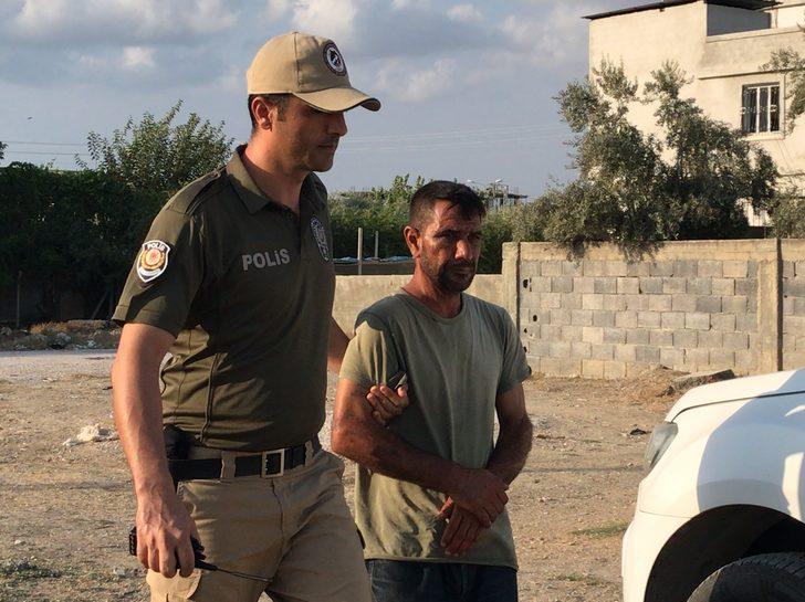 Adana'da yorulan atı yumruklaması kameraya yansıyan zanlı gözaltına alındı G4