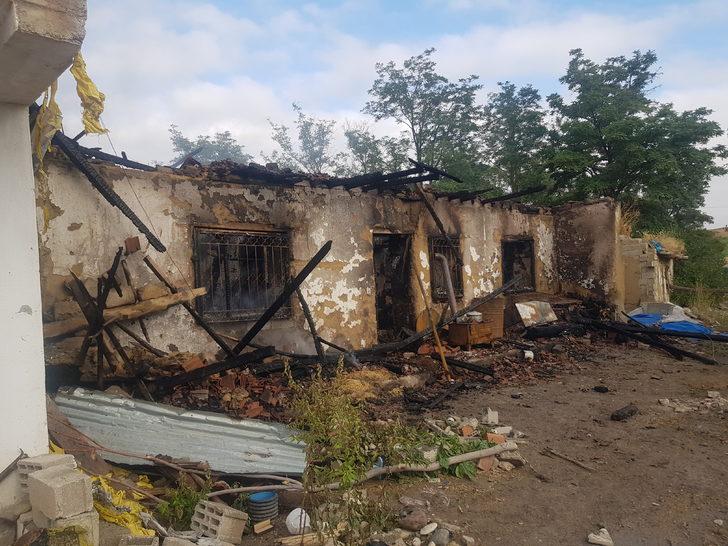 Yozgat'ta çıkan yangında müstakil ev kullanılamaz hale geldi G2