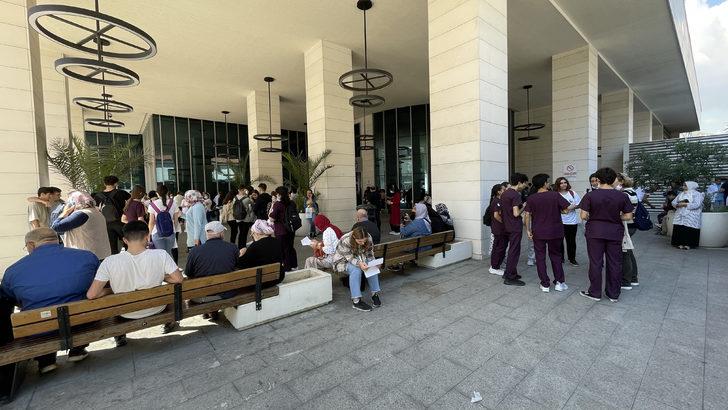 Taksim Eğitim ve Araştırma Hastanesi'ndeki küçük çaplı yangın söndürüldü G4