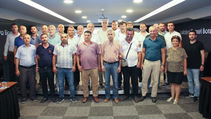 Antalya'da zeytin üreticilerine zamanında hasat yapılması uyarısında bulunuldu G3