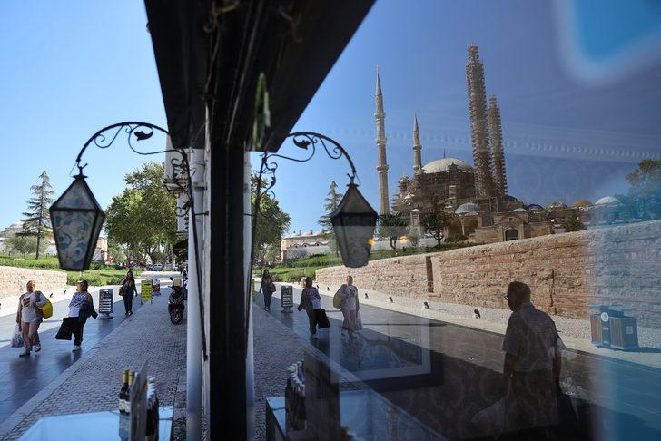 Selimiye Camisi çevresi "Sokak Sağlıklaştırma Projesi"yle güzelleşecek G5