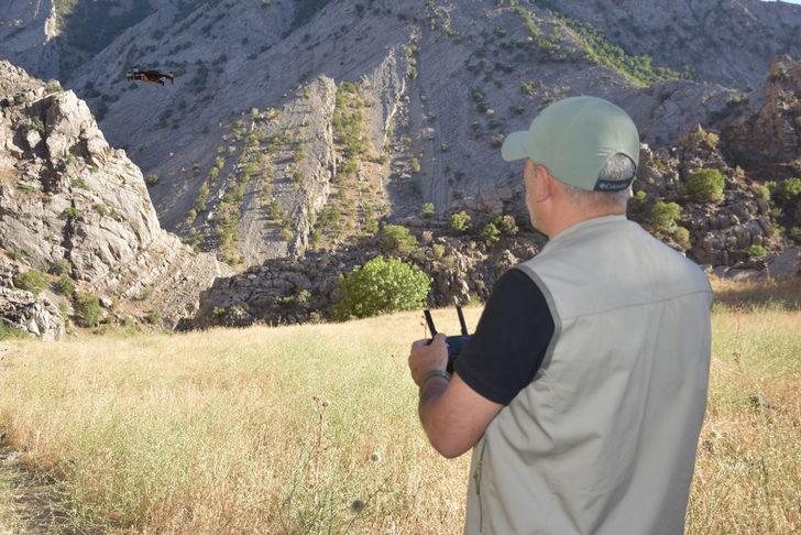 Şırnak'ta kaçak avcılar dronla denetlendi G3