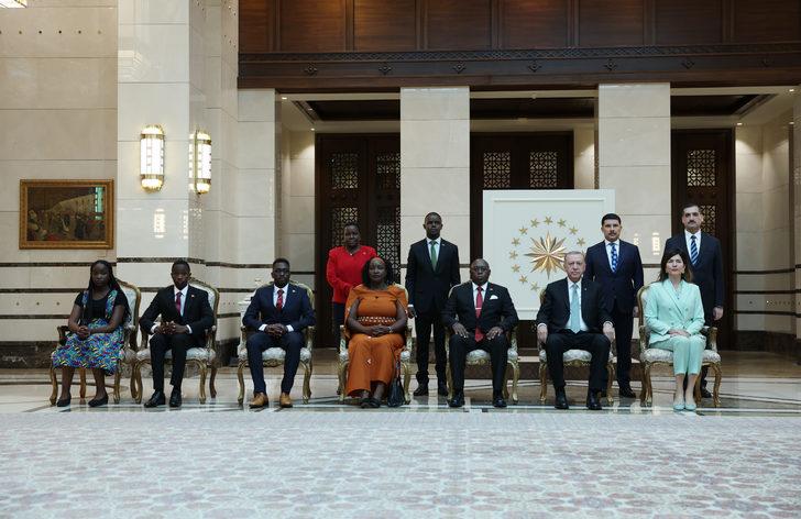 Kenya Büyükelçisi Boiyo, Cumhurbaşkanı Erdoğan'a güven mektubu sundu G3