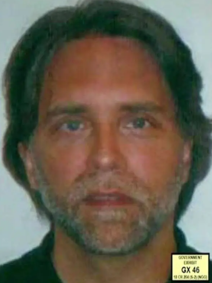 Dünya o tarikatı konuşuyor! Kişisel gelişim seminerleri verdiğini söyledi ama gerçek bambaşka çıktı: Kölelikten pedofiliye kadar... G1