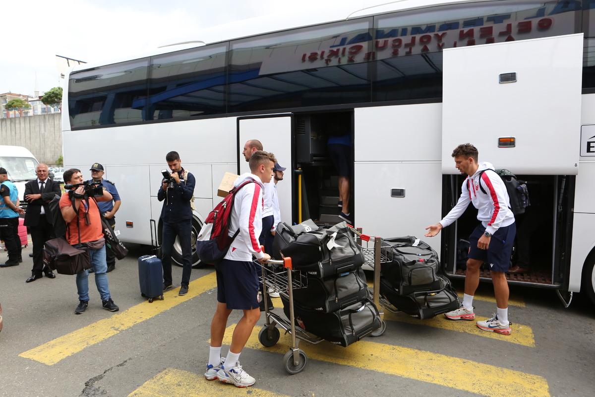 Trabzonspor'un rakibi Kızılyıldız, Trabzon'a geldi