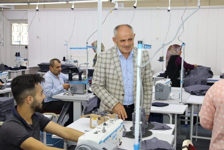 Kayseri'de atölyeye dönüştürülen düğün salonu kadınlara iş kapısı oldu G3