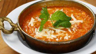 Soğanlı soğansız boşverin: Tüm püf noktalarıyla Masterchef menemen tarifi! Menemen nasıl yapılır?