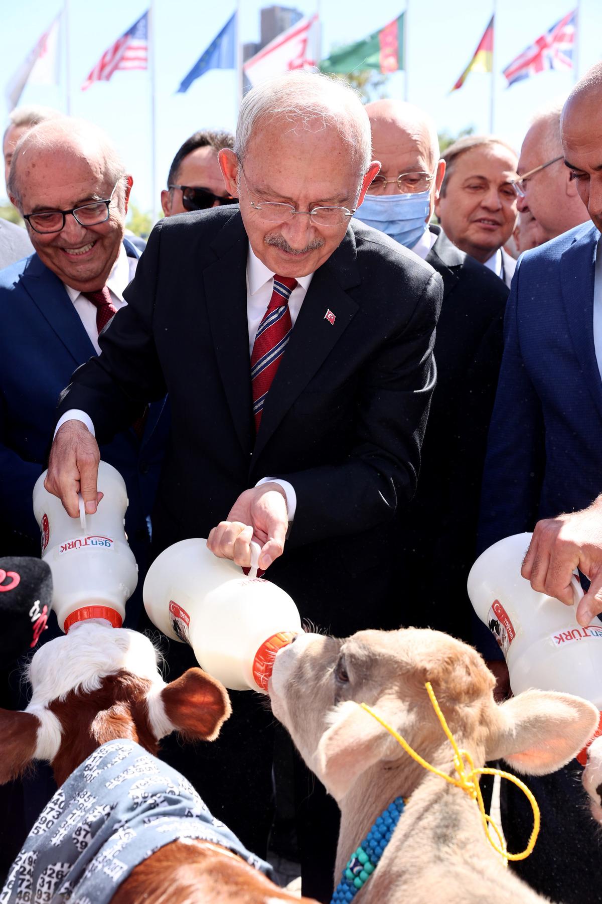 Kılı&ccedil;daroğlu ve Akşener, "Kırsal Kalkınmada Başkent Modeli" buluşmasına katıldı