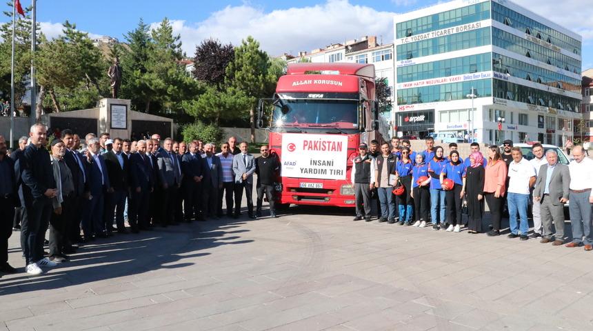 Yozgat'tan Pakistan'daki sel bölgesine yardım