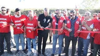 Tekirdağ Büyükşehir Belediyesi işçileri ek zam talebiyle eylem yaptı