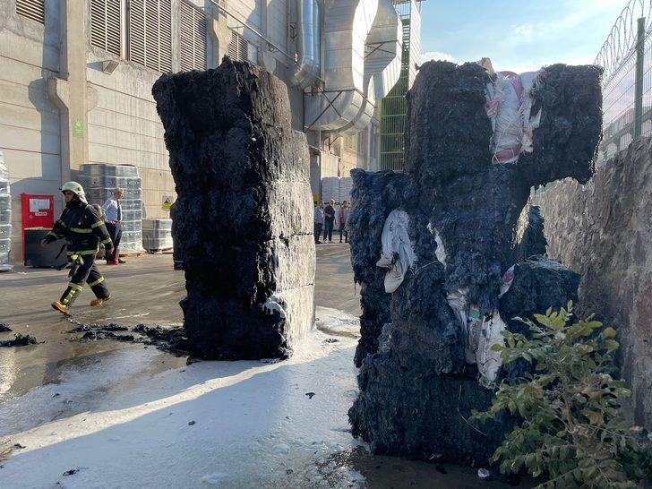 Gaziantep'te iplik ve pamuk fabrikasında çıkan yangında 4 itfaiyeci yaralandı G5
