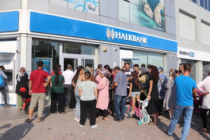 Adana ve Mersin'de vatandaşlar sosyal konut projesi için başvuru yapıyor G4