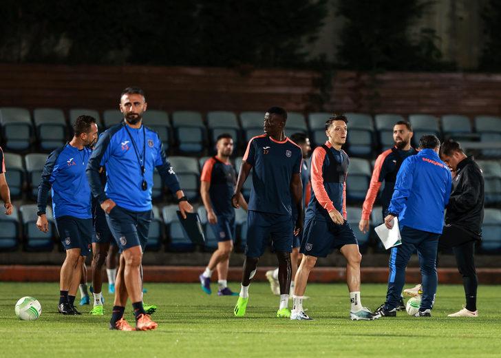 Medipol Başakşehir, Fiorentina maçına hazır G4