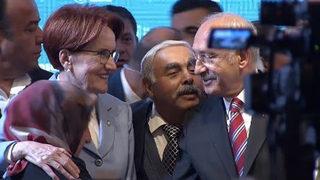 CHP lideri Kılıçdaroğlu'nun sahnede zor anları! Kalabalığın arkasından yanına geldi ve...