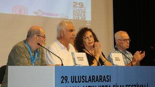 Altın Kozada Fatma Girik ve Cüneyt Arkın konuşuldu