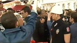 Vezneciler şehitlerinin cenazesinde Kılıçdaroğlu'na protesto