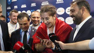 Cumhurbaşkanı Erdoğan'dan dünya şampiyonu Yasemin Adar Yiğit'e tebrik telefonu