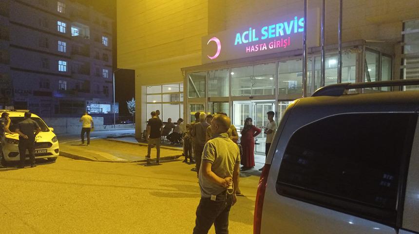 35 öğrenci gıda zehirlenmesi şüphesiyle hastaneye kaldırıldı! Yemeklerden numune alındı...