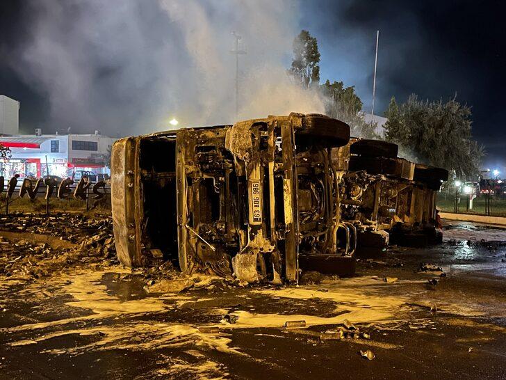 Aksaray'da devrildikten sonra alev alan tırın sürücüsü yaralandı G2