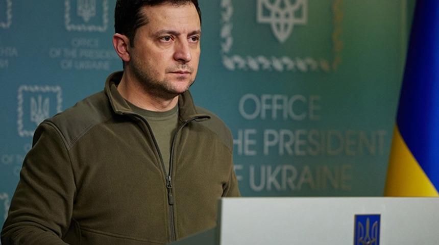 Son dakika: Ukrayna Devlet Başkanı Vladimir Zelenskiy başkent Kiev'de trafik kazası geçirdi!