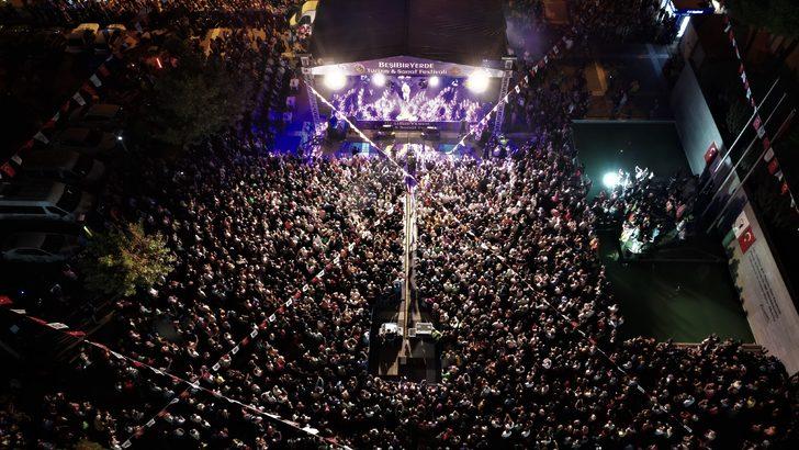 Mustafa Ceceli Manisa'da konser verdi G1