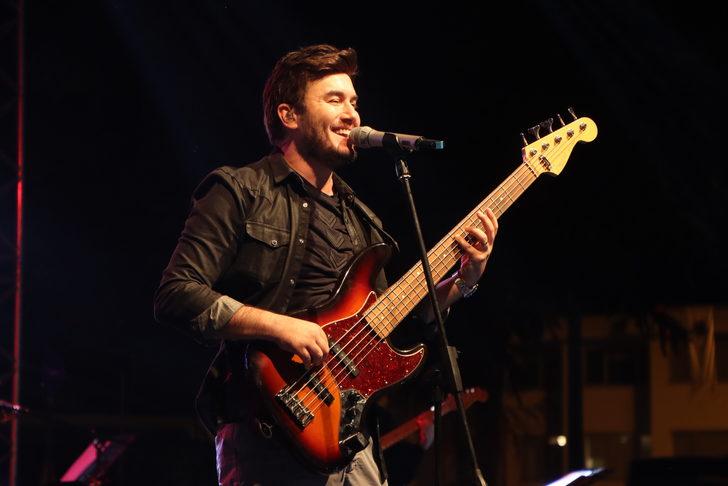 Mustafa Ceceli Manisa'da konser verdi G5