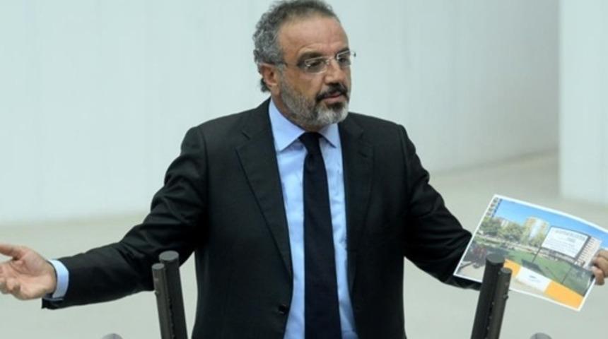 Sırrı Sakık bir aylık maaşını Hopa'ya gönderiyor