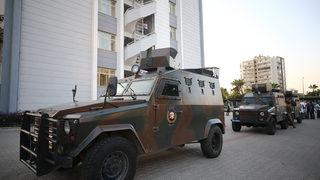 GÜNCELLEME - Mersin'de PKK/KCK operasyonunda 8 zanlı yakalandı