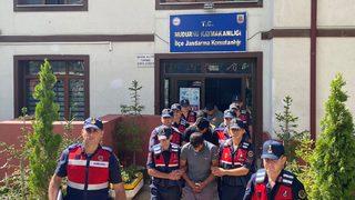 Bolu'da kablo hırsızlığı yapan 4 zanlı tutuklandı