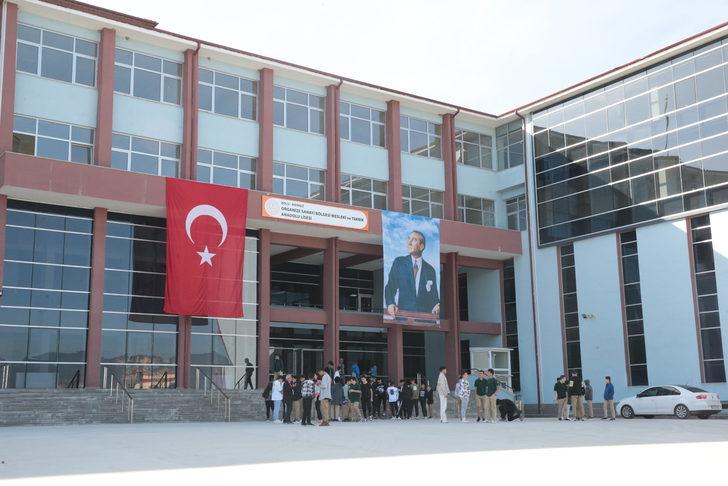 Bolu OSB'deki meslek lisesi, sanayi sektörüne kalifiye personel yetiştirecek G3