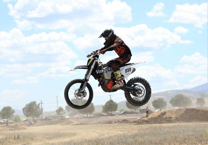 Türkiye Motokros Şampiyonası'nın 4. ayak yarışları Gönen'de başladı G3