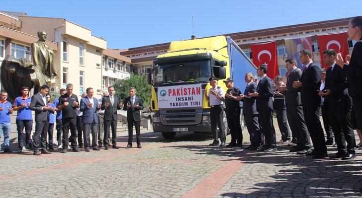 Sinop'tan Pakistan'daki sel bölgesine yardım gönderildi G2