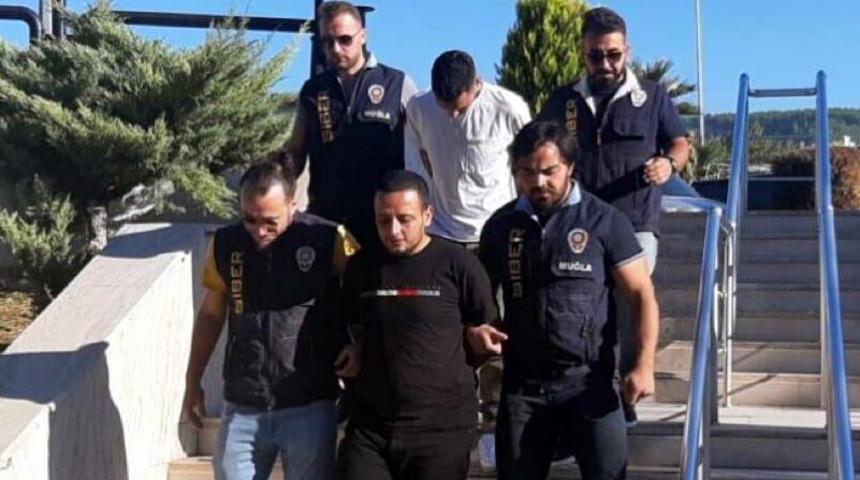 Lüks otellerin internet sitelerini kopyalayıp milyonluk vurgun yaptılar