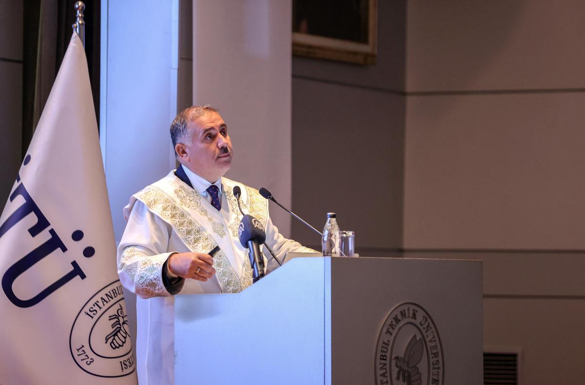 İT&Uuml;'n&uuml;n 250'nci akademik yılı a&ccedil;ılış t&ouml;reni ger&ccedil;ekleştirildi