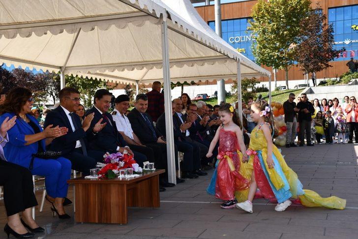Karabük'te anaokulu öğrencileri "sıfır atık" defilesiyle geri dönüşüme dikkati çekti G1