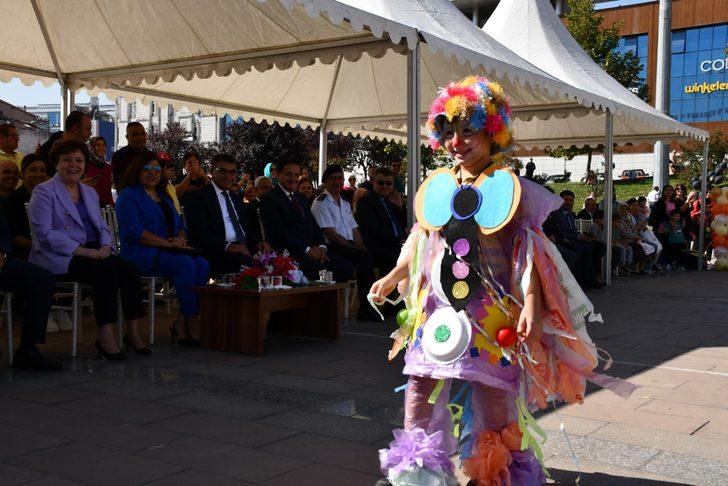 Karabük'te anaokulu öğrencileri "sıfır atık" defilesiyle geri dönüşüme dikkati çekti G4