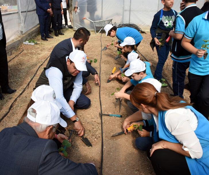 Bakan Yardımcısı Gizligider'den sözleşmeli hayvancılık ve tarıma geçiş müjdesi: G4