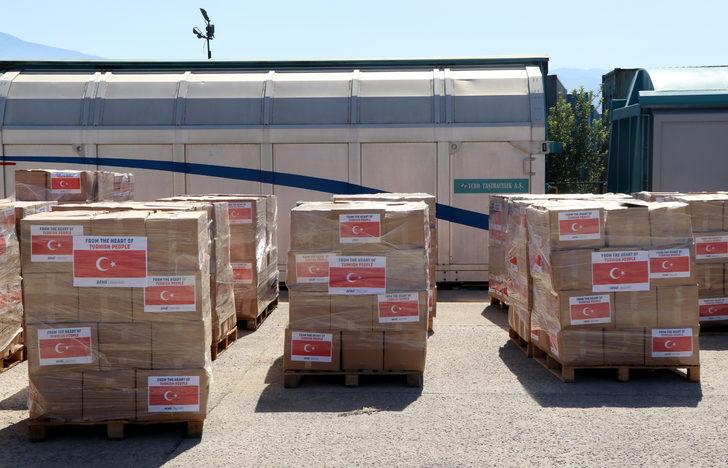 Pakistan'a yardım malzemesi taşıyan "İyilik Treni" Kocaeli'den yola çıktı G4