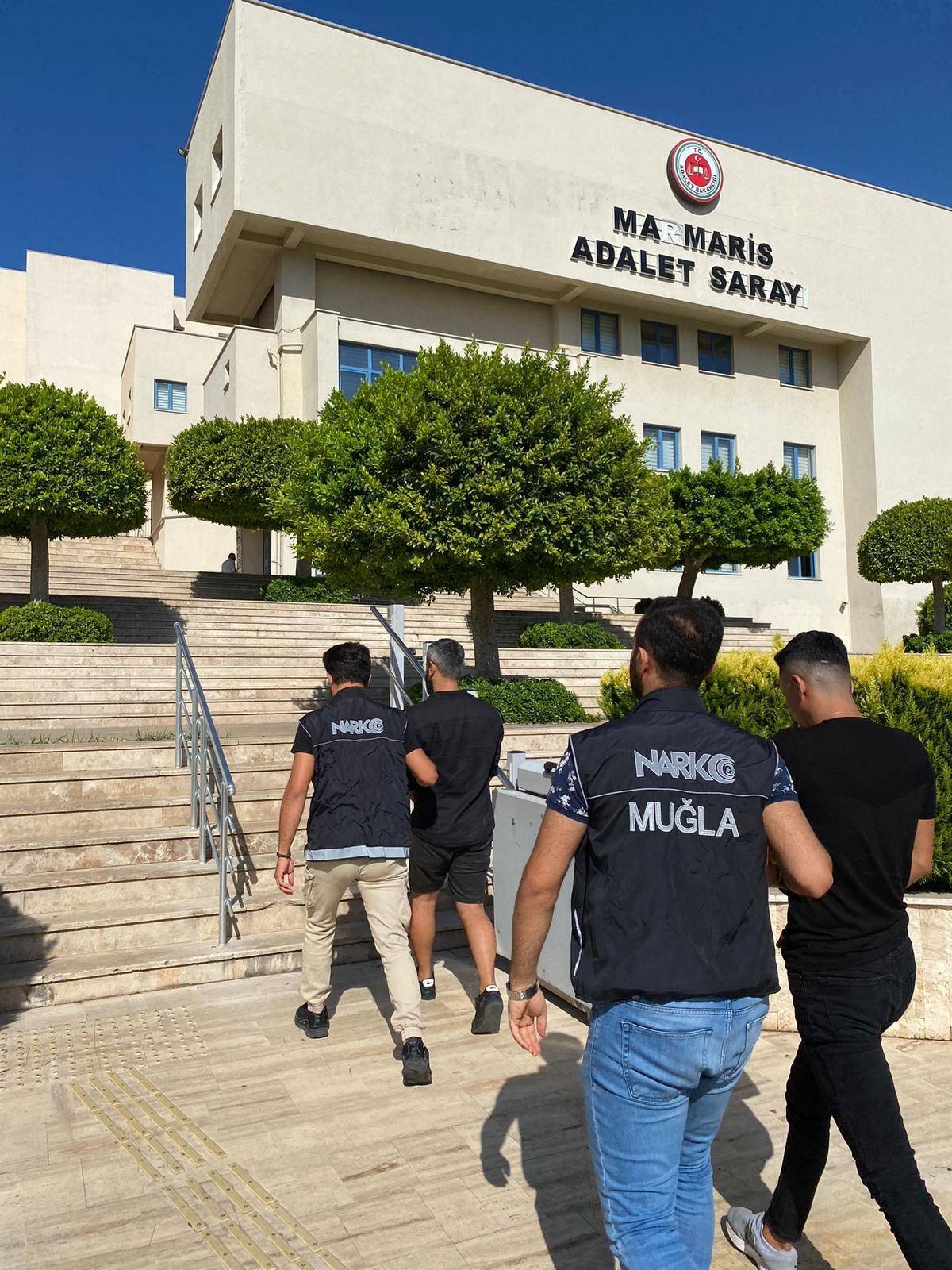 Muğla'da uyuşturucu operasyonunda yakalanan 3 zanlı tutuklandı