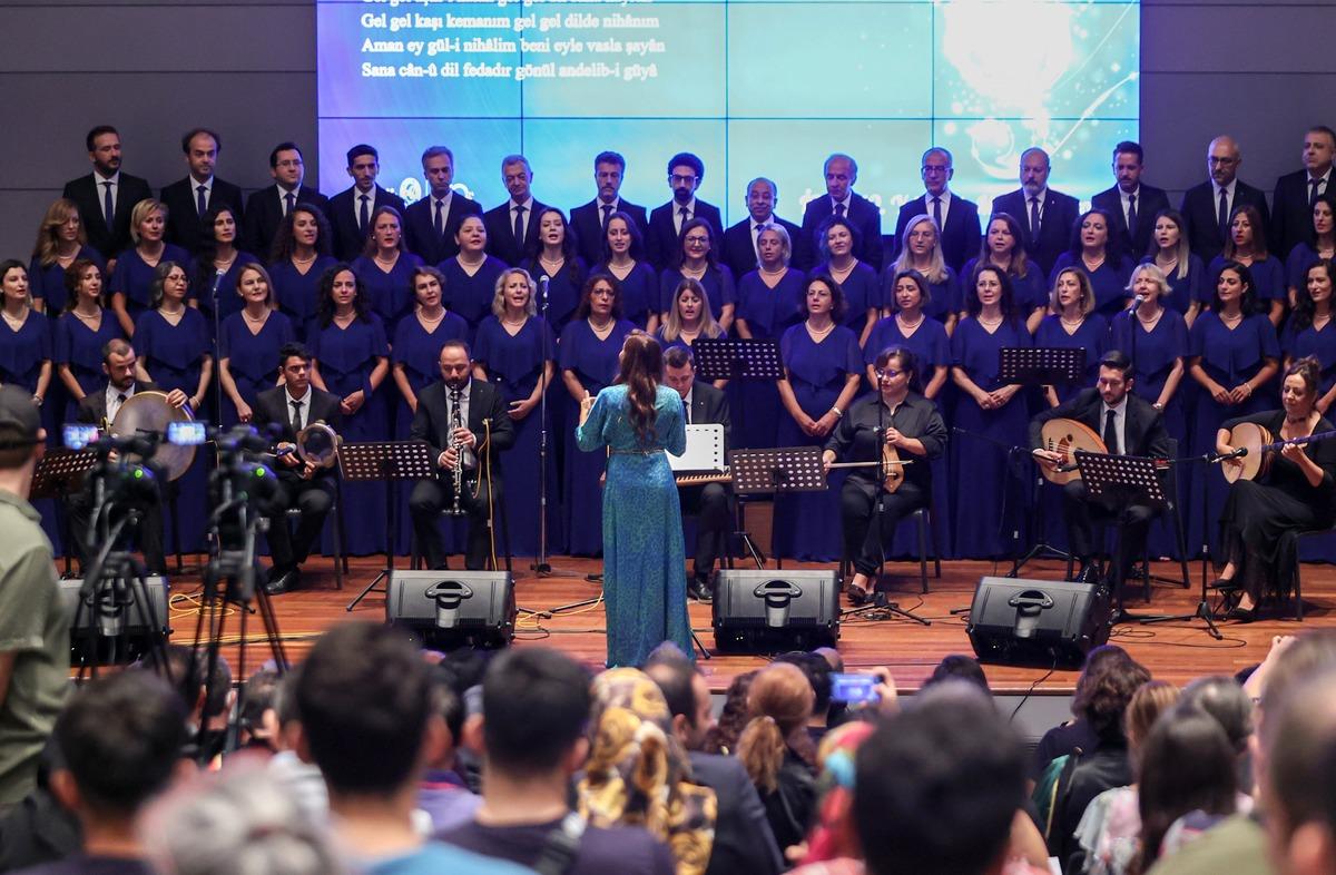 İT&Uuml; 250. Yıl T&uuml;rk M&uuml;ziği Korosu ilk kez izleyici karşısına &ccedil;ıktı