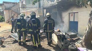 Antalya'da müstakil evde çıkan yangın hasara yol açtı