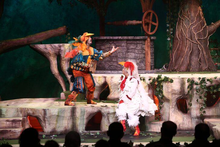 Trabzon'da ilkokul öğrencilerine ağaç sevgisi tiyatroyla aşılanacak G4