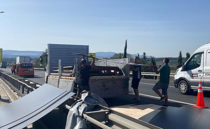 TEM Otoyolu'ndaki kaza Edirne istikametinde trafik yoğunluğu oluşturdu G4