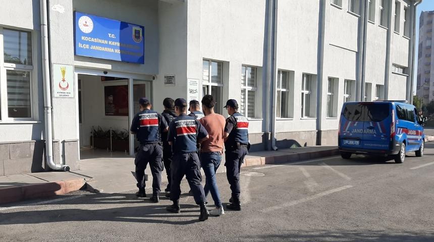 Kayseri'de 2 DEAŞ şüphelisi yakalandı