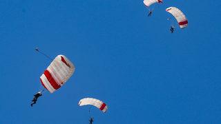 İzmir'de düzenlenen 48. Türkiye Paraşüt Şampiyonası tamamlandı