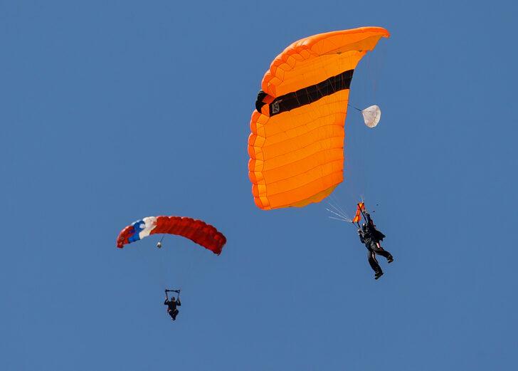 İzmir'de düzenlenen 48. Türkiye Paraşüt Şampiyonası tamamlandı G4
