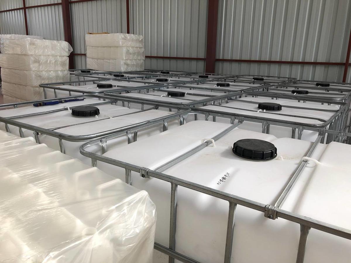 Bursa'da sahte i&ccedil;ki i&ccedil;in etil alkol yapımında kullanılan 1 ton kimyasal ele ge&ccedil;irildi