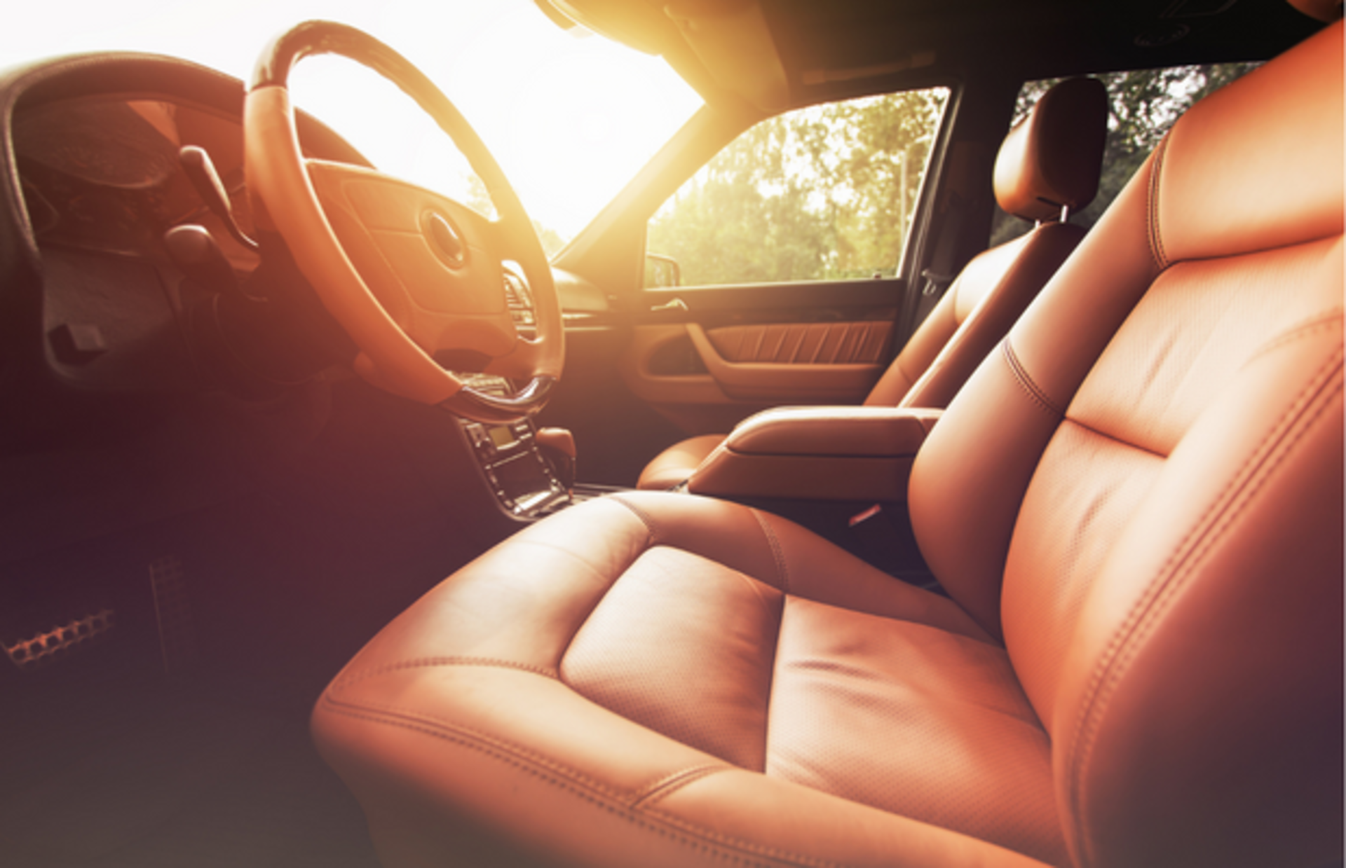 Arabanızın havasını değiştirip yenileceyecek en iyi oto koltuk kılıfı çeşitleri