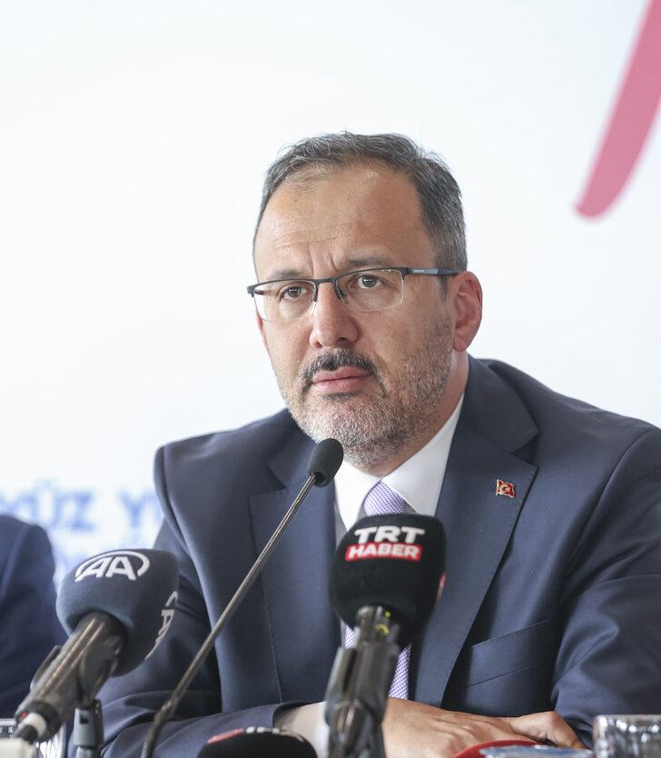 Bakan Kasapoğlu, İstanbul'da "Yüz Yüze 100 Gün" programına katıldı G1