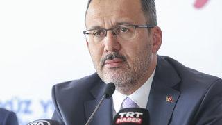 Bakan Kasapoğlu, İstanbul'da Yüz Yüze 100 Gün programına katıldı